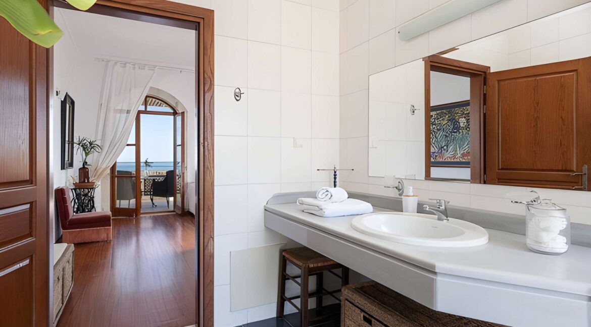 Stone Mansion for Sale in Crete, near Rethymno 2