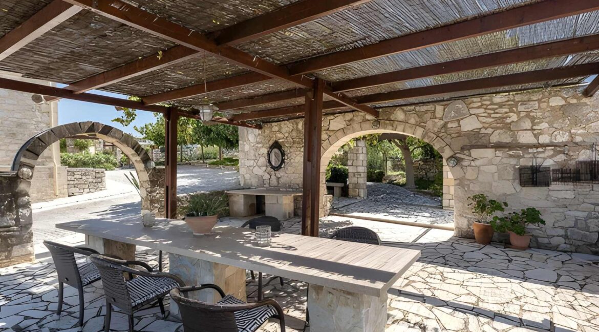 Stone Mansion for Sale in Crete, near Rethymno 2