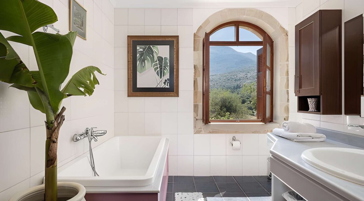 Stone Mansion for Sale in Crete, near Rethymno 3