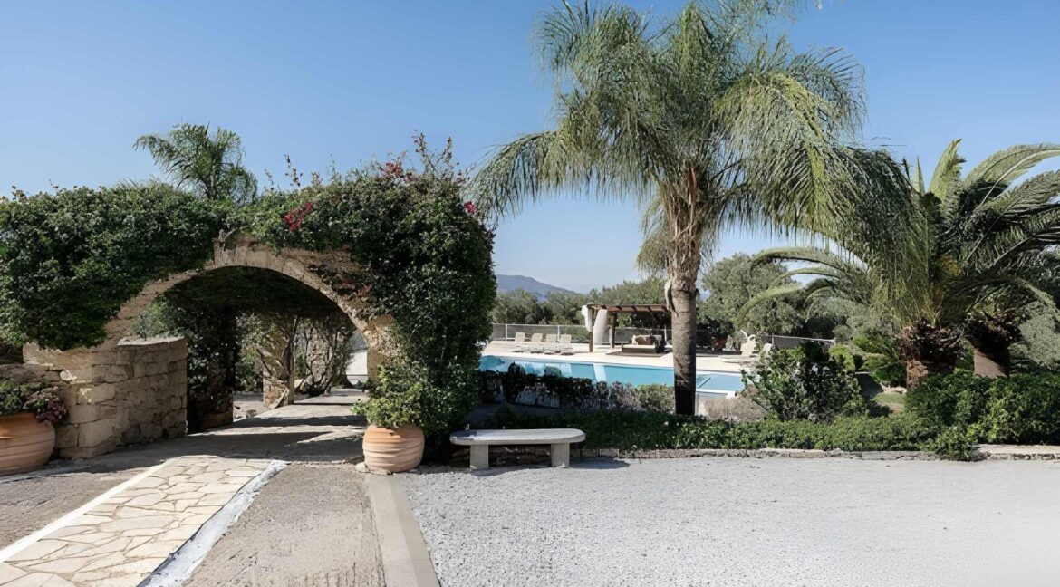 Stone Mansion for Sale in Crete, near Rethymno 5