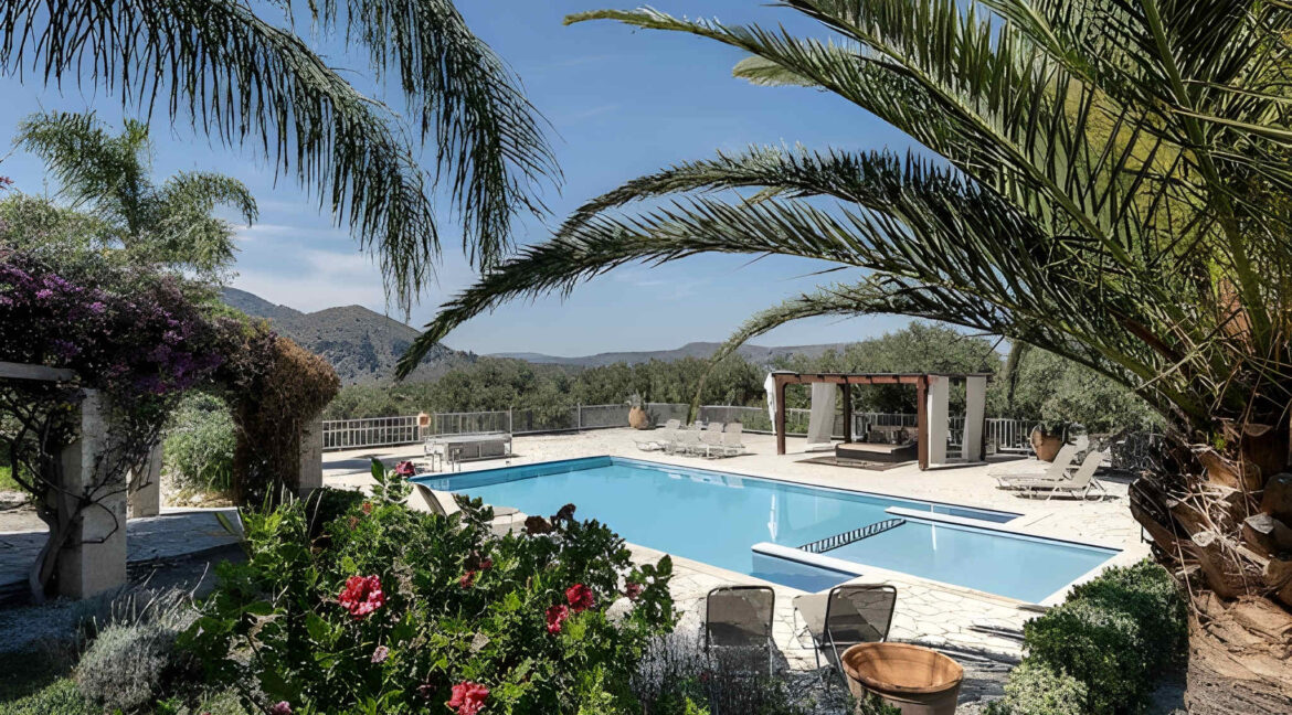 Stone Mansion for Sale in Crete, near Rethymno 8
