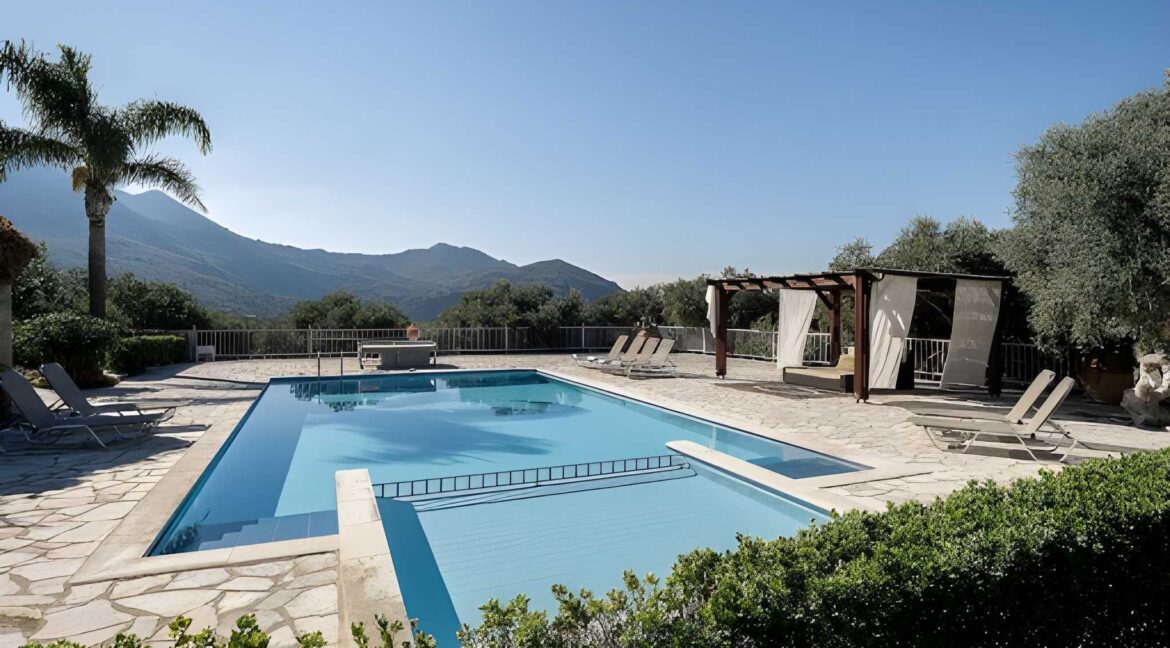 Stone Mansion for Sale in Crete, near Rethymno 8