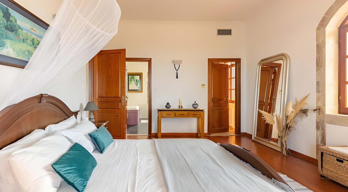 Stone Mansion for Sale in Crete, near Rethymno 9