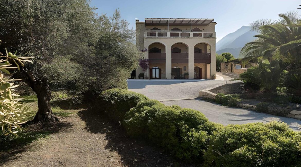Stone Mansion for Sale in Crete, near Rethymno 9