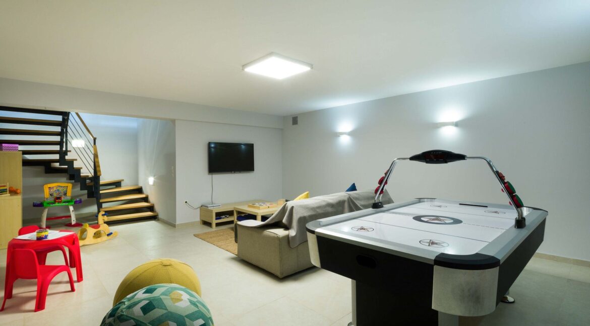 Two Luxury Villas for Sale in Halikounas Corfu 12