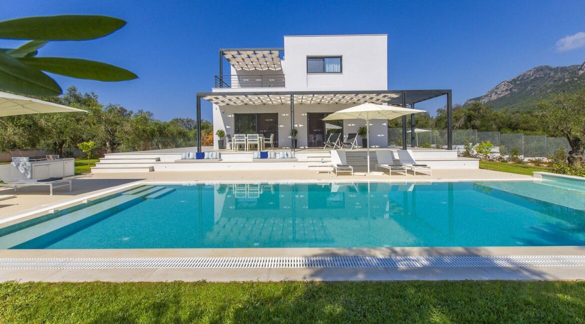 Two Luxury Villas for Sale in Halikounas Corfu 34