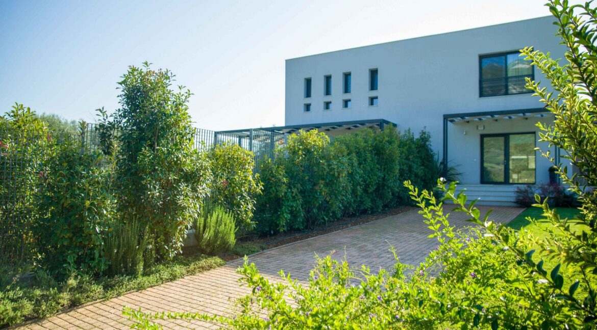 Two Luxury Villas for Sale in Halikounas Corfu 5