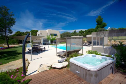 Ultra-Rare Beachfront Villa for sale on Diaporos Island Halkidiki 10