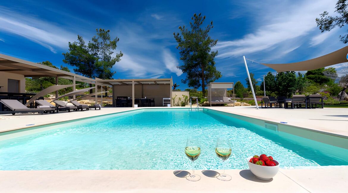 Ultra-Rare Beachfront Villa for sale on Diaporos Island Halkidiki 4