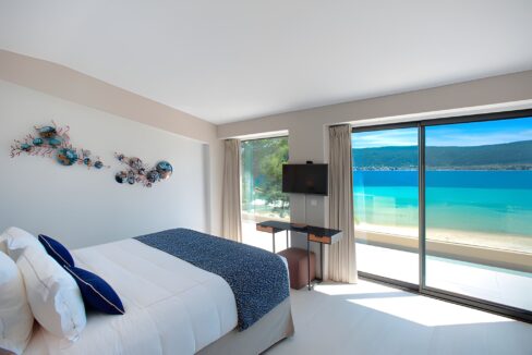 Ultra-Rare Beachfront Villa for sale on Diaporos Island Halkidiki 5