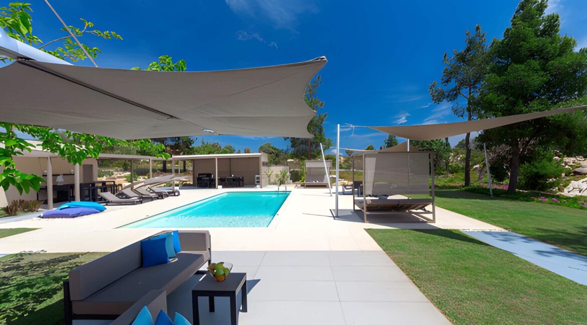 Ultra-Rare Beachfront Villa for sale on Diaporos Island Halkidiki 6