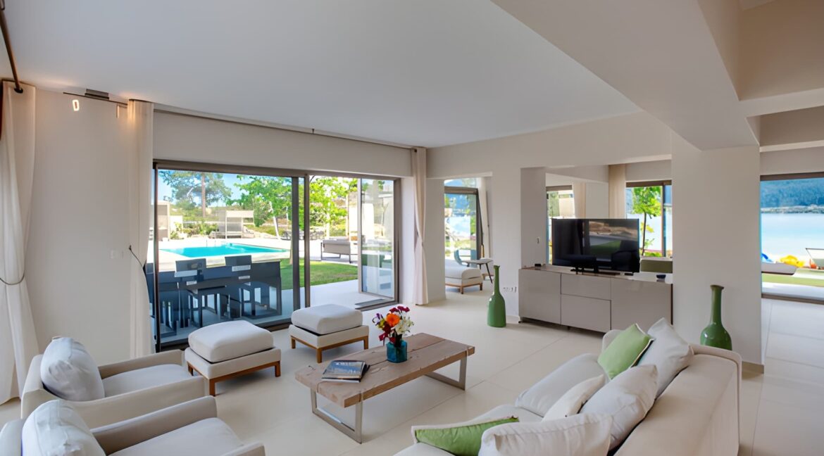 Ultra-Rare Beachfront Villa for sale on Diaporos Island Halkidiki 7
