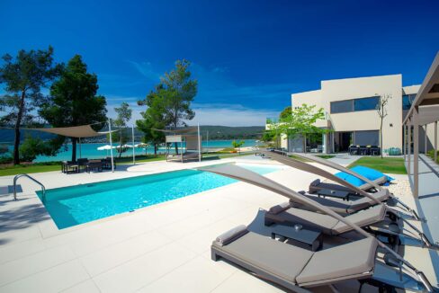 Ultra-Rare Beachfront Villa for sale on Diaporos Island Halkidiki 9