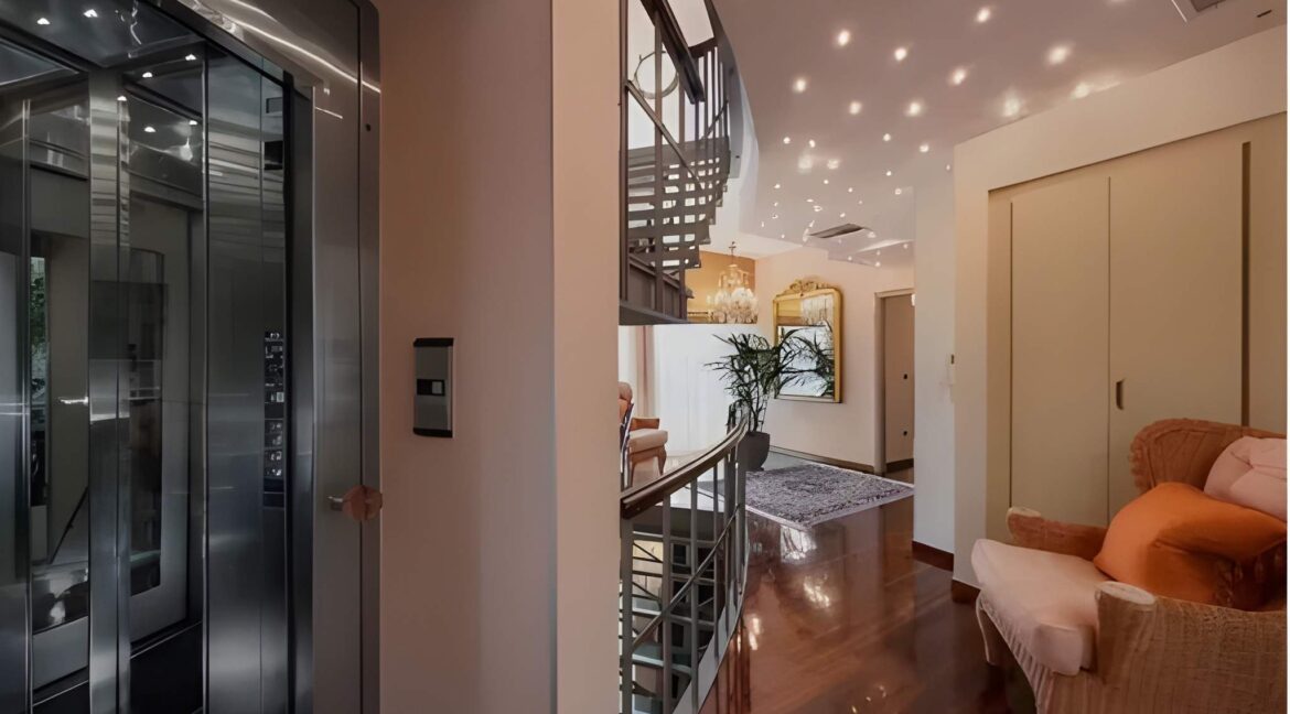 Villa for sale Ano Voula in South Attica, Kalymniotika 2