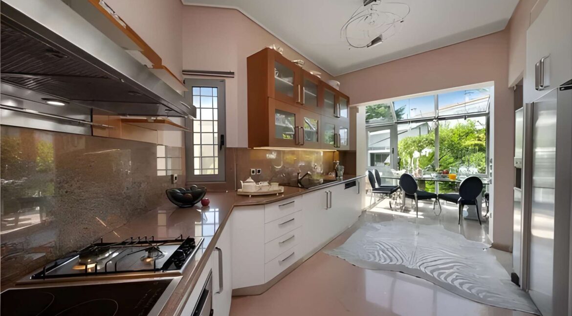 Villa for sale Ano Voula in South Attica, Kalymniotika 3