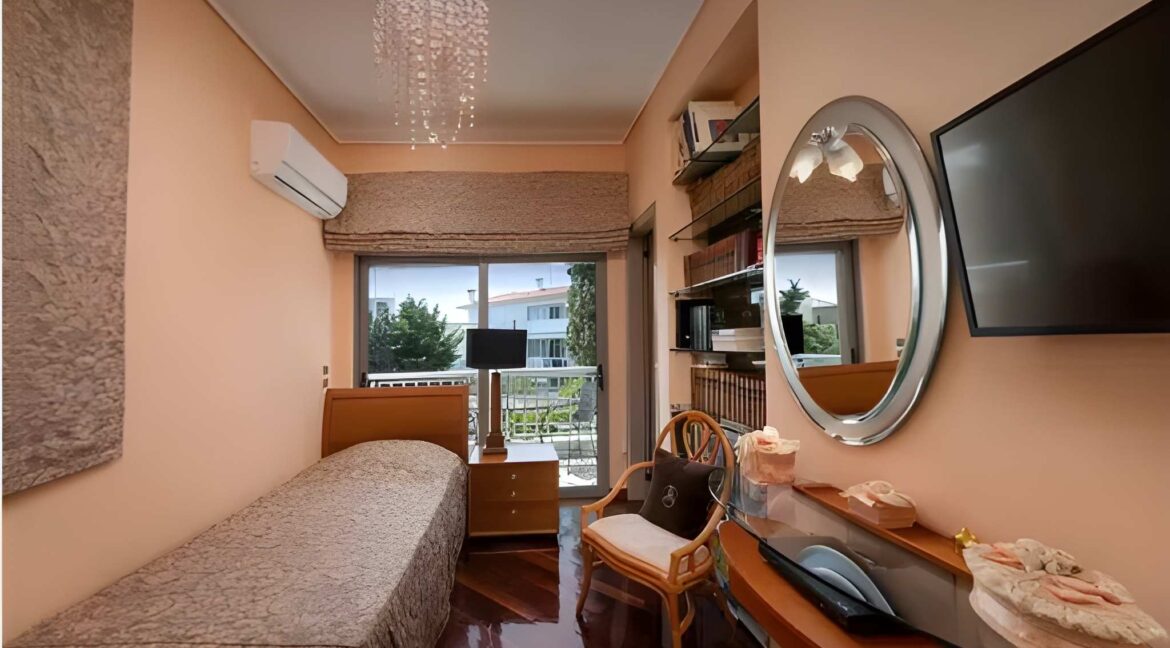 Villa for sale Ano Voula in South Attica, Kalymniotika 4