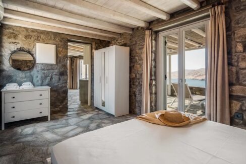 Villa for sale in Serifos island, above Vagia Beach 15