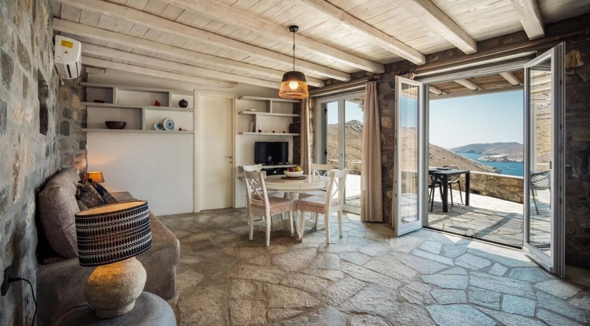 Villa for sale in Serifos island, above Vagia Beach 26