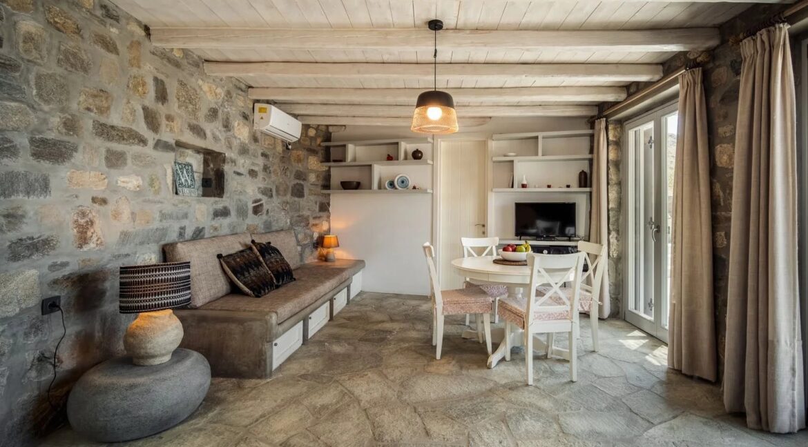 Villa for sale in Serifos island, above Vagia Beach 27