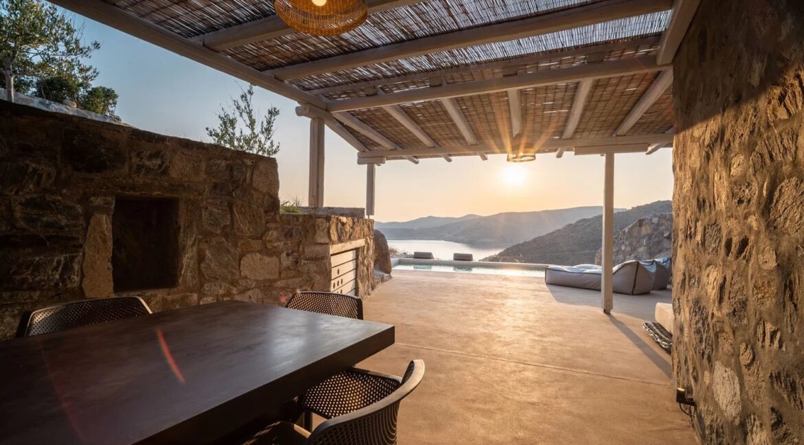 Villa for sale in Serifos island, above Vagia Beach 34