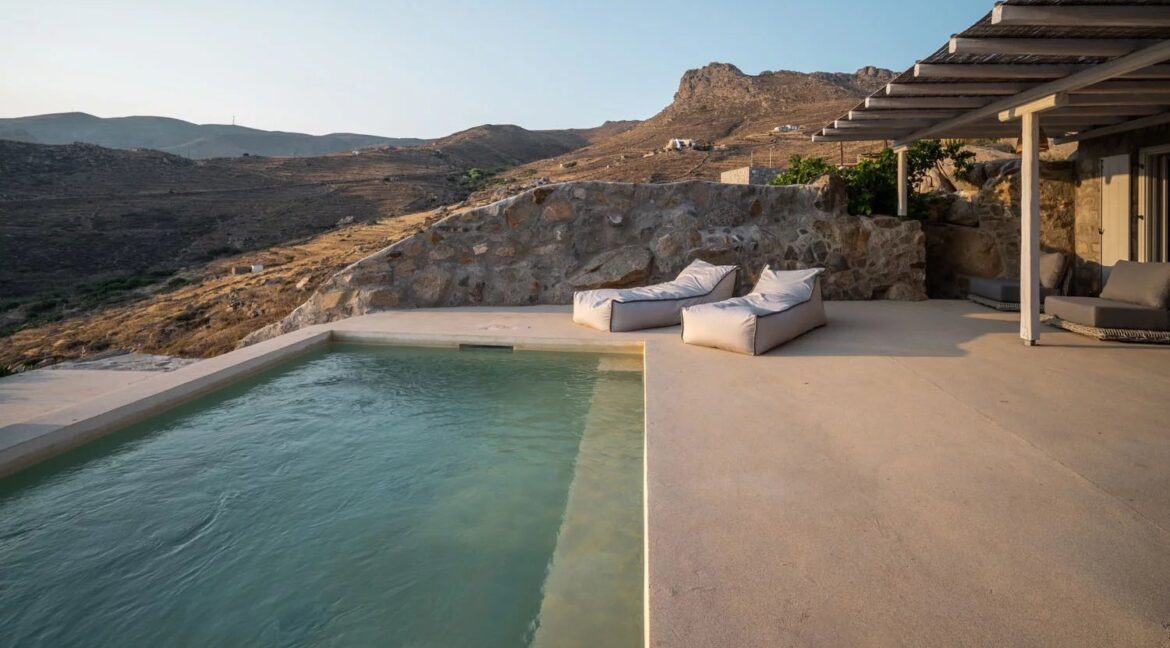 Villa for sale in Serifos island, above Vagia Beach 39