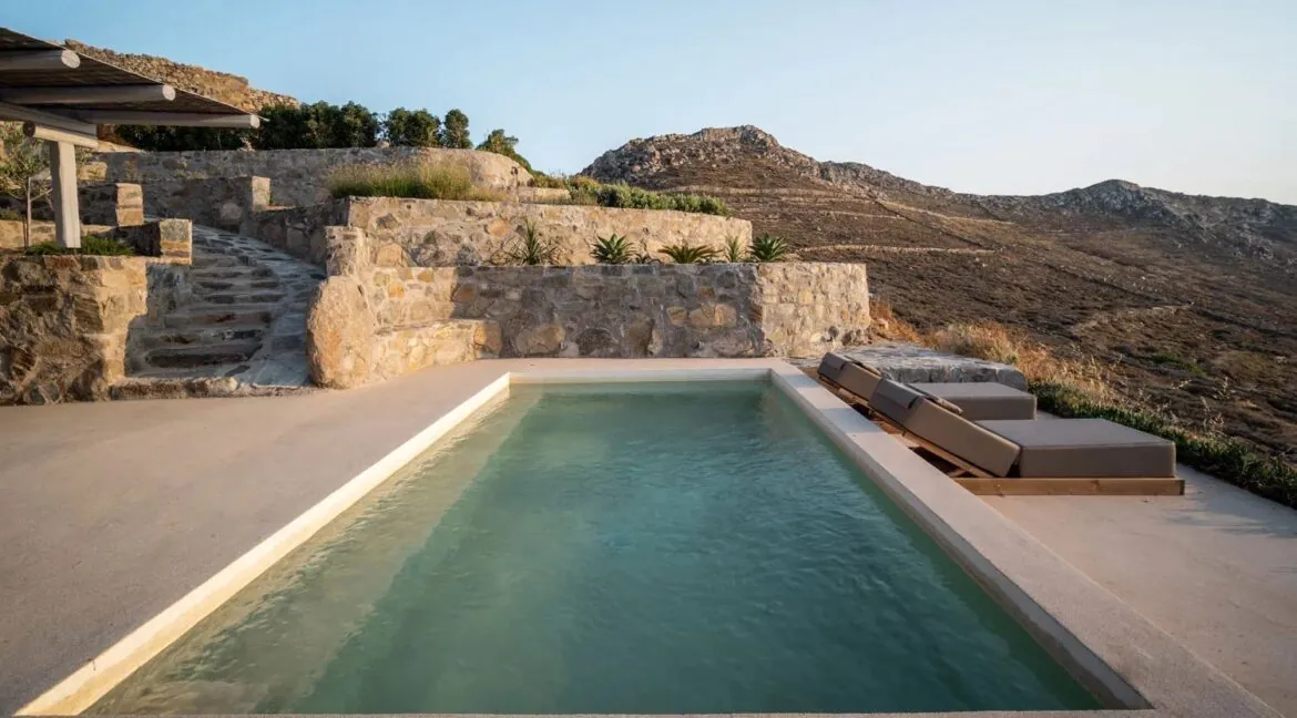 Villa for sale in Serifos island, above Vagia Beach 40
