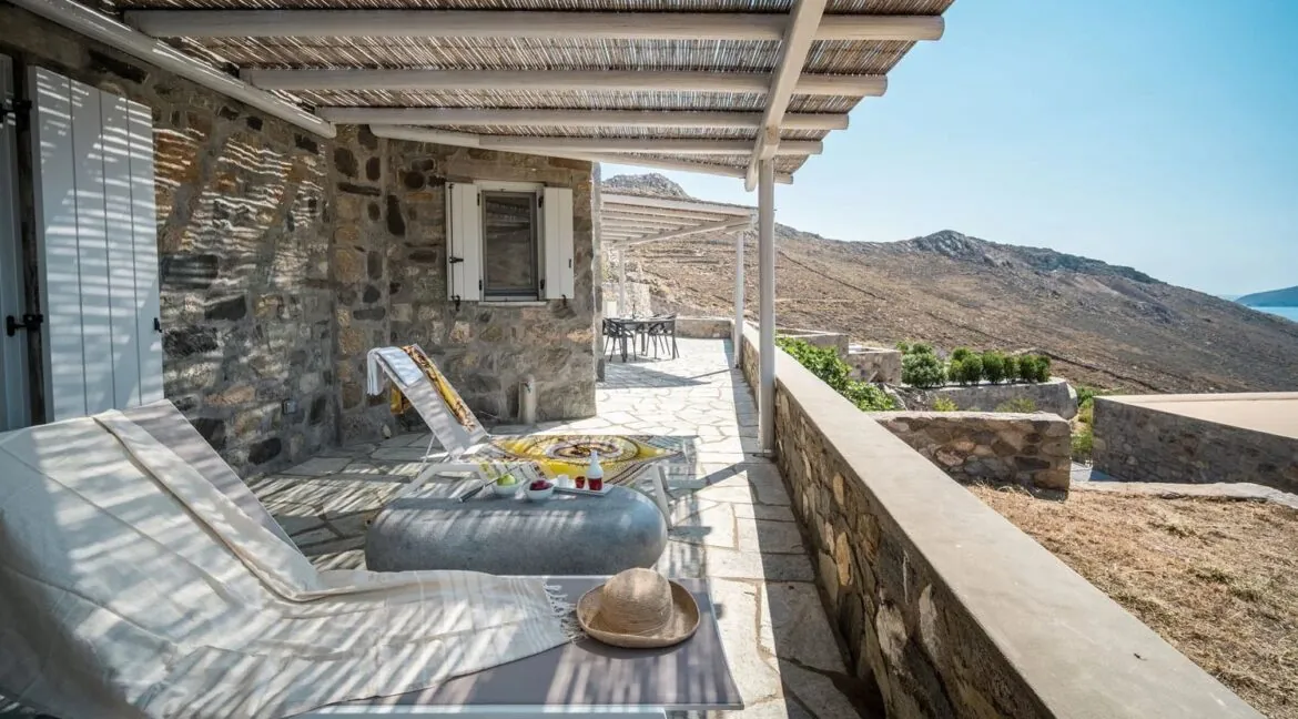 Villa for sale in Serifos island, above Vagia Beach 41