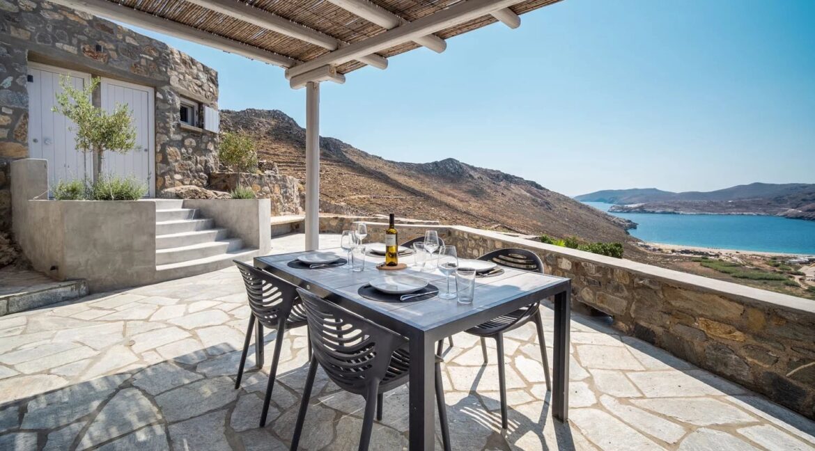 Villa for sale in Serifos island, above Vagia Beach 43