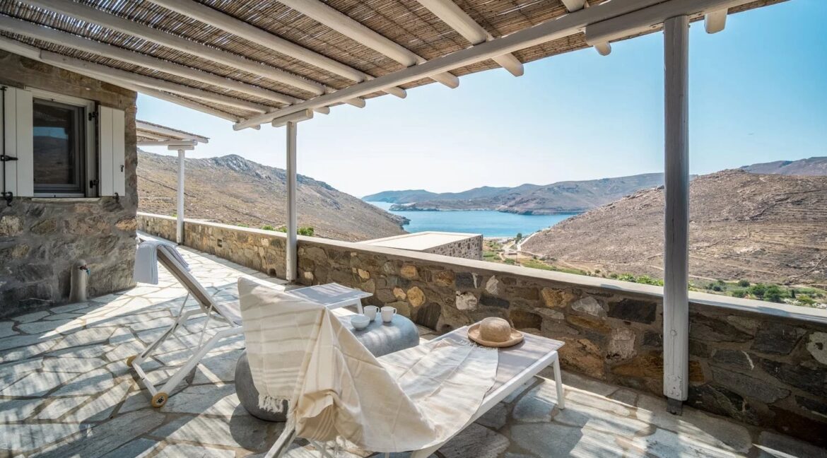 Villa for sale in Serifos island, above Vagia Beach 44
