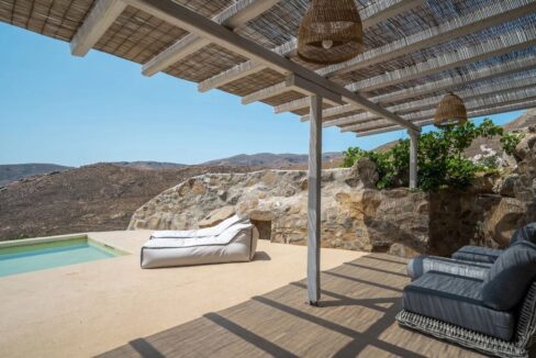 Villa for sale in Serifos island, above Vagia Beach 45