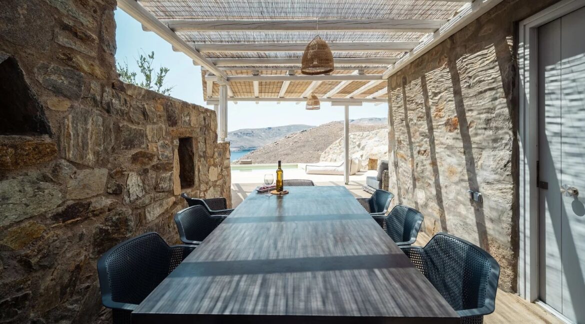 Villa for sale in Serifos island, above Vagia Beach 7