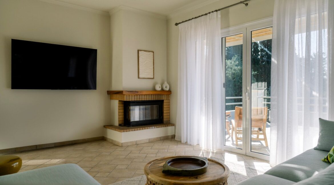 Villa with Pool for Sale in Northeast Corfu 21