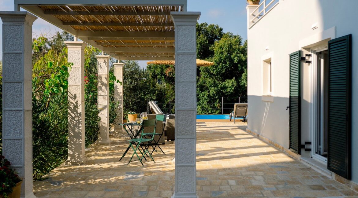Villa with Pool for Sale in Northeast Corfu 7