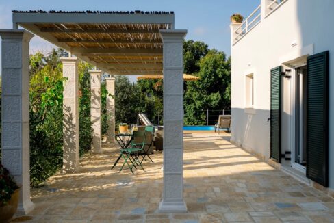 Villa with Pool for Sale in Northeast Corfu 7