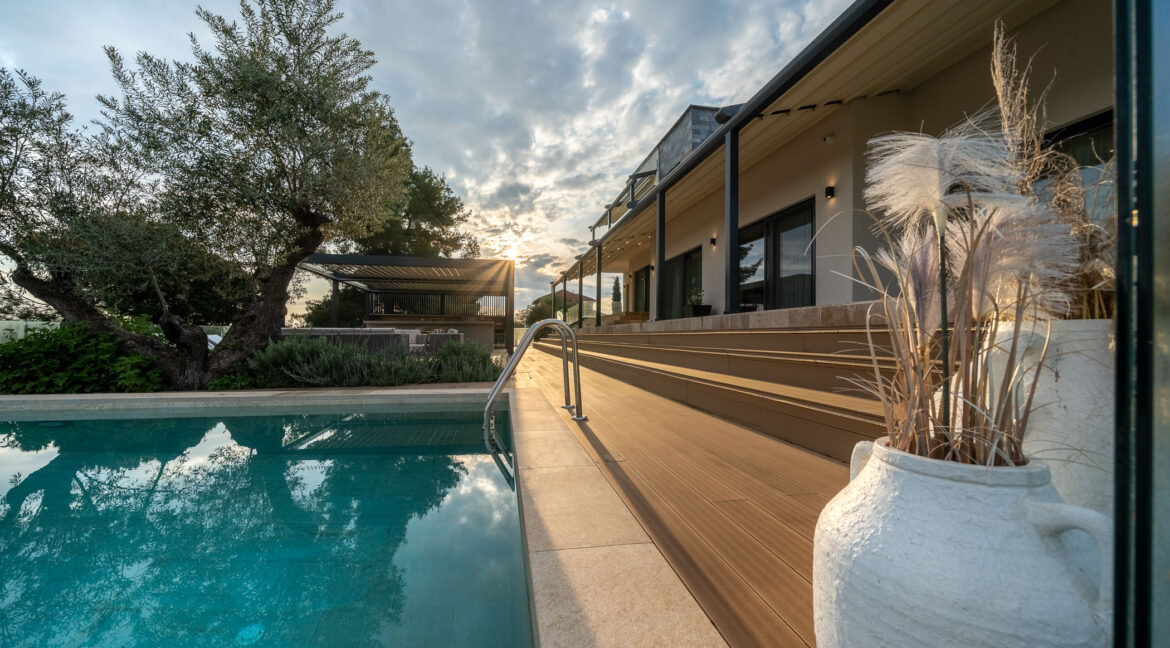 Luxury House for rent Vourvourou Halkidiki Greece