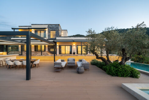 Villa with Pool for Sale in Vourvourou Sithonia Halkidiki