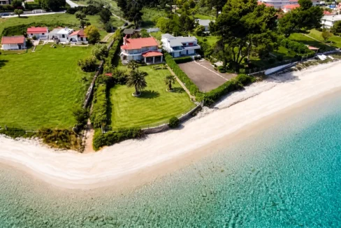 Luxury Beachfront Villa for Sale in Halkidiki, Polychrono