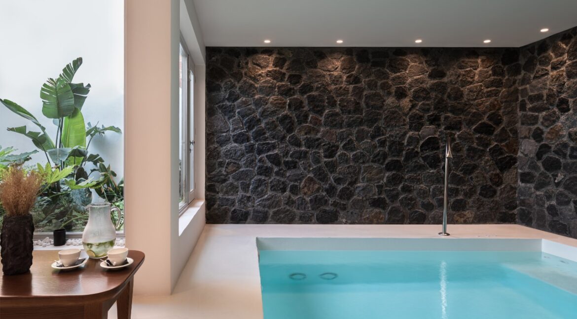 Luxury Caldera Hotel for Sale in Imerovigli Santorini 3