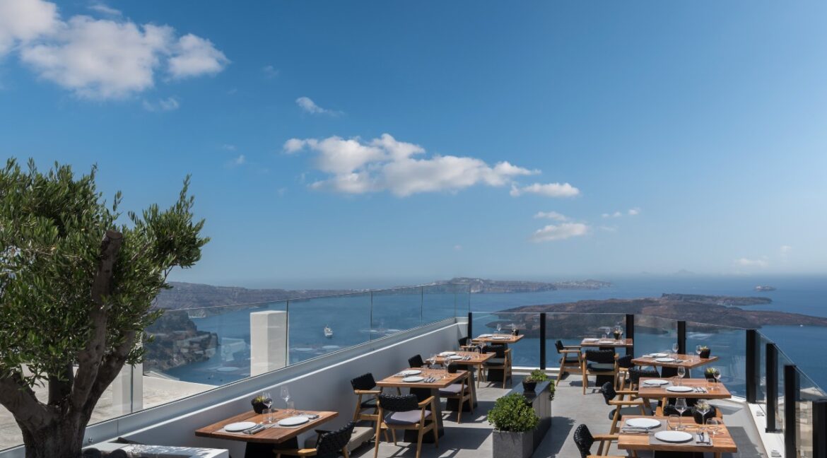 Luxury Caldera Hotel for Sale in Imerovigli Santorini 4
