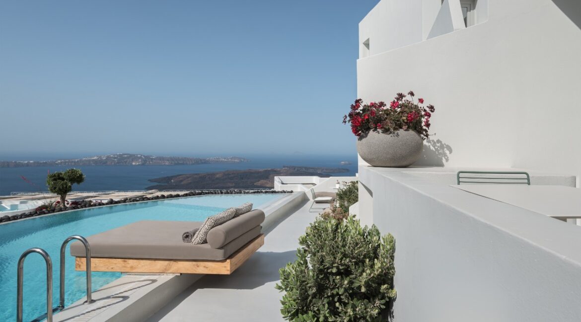 Luxury Caldera Hotel for Sale in Imerovigli Santorini 5