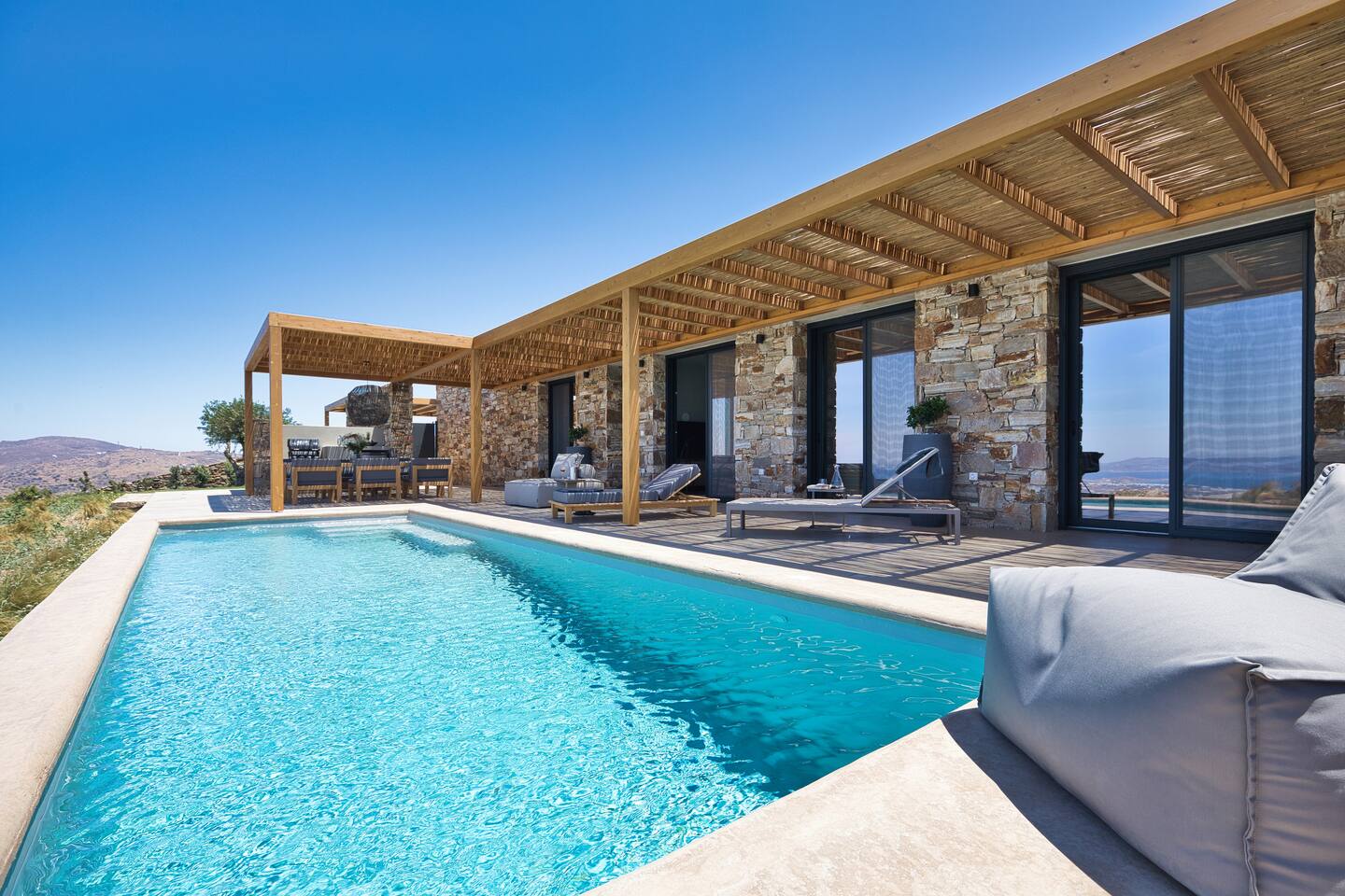 Luxury Villa Estate For Sale In Naxos Vivlos