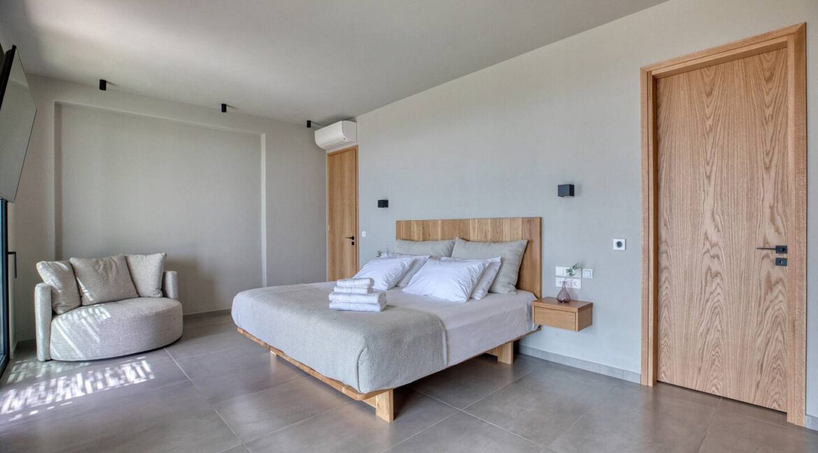 Luxury Villa Estate for Sale in Naxos – Vivlos 14