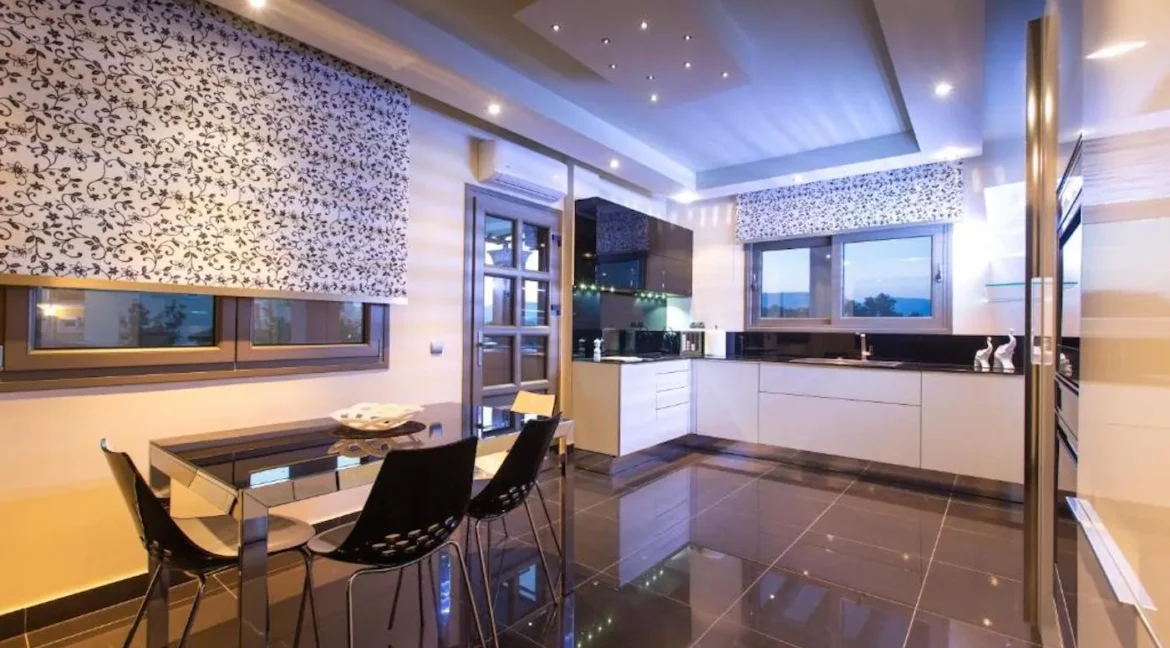 Luxury Villa for Sale in Corfu, Central Corfu 13