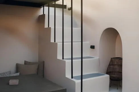 Modern House for Sale in Pyrgos Santorini 4
