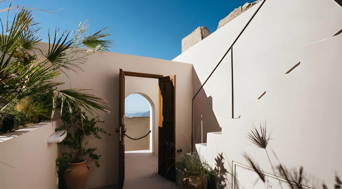 Modern House for Sale in Pyrgos Santorini 4