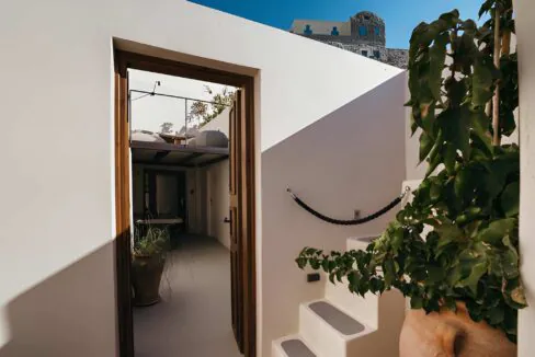 Modern House for Sale in Pyrgos Santorini 6