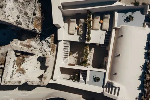 Modern House for Sale in Pyrgos Santorini 9