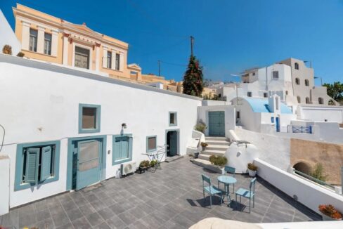 Traditional Complex for Sale in Vothonas Santorini 9