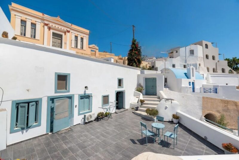 Traditional Complex for Sale in Vothonas Santorini