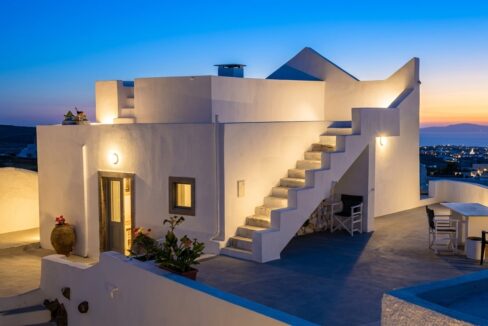 Traditional House for Sale in Finikia Santorini